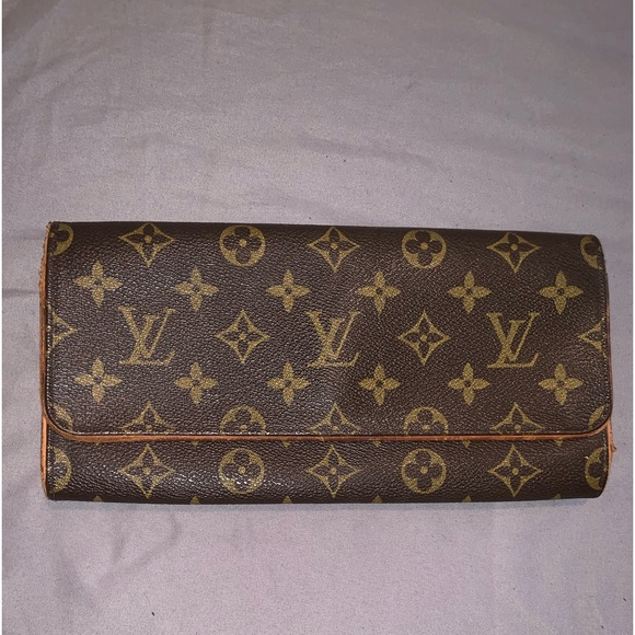 LOUIS VUITTON TWIN POCHETTE GM MONOGRAM - Picture 1 of 12